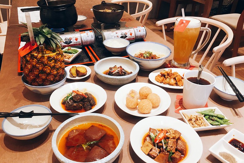 有春茶館┃台中東區美食：賣的是回憶、賣的是記憶、賣的是古早味，鄰近大魯閣購物廣場，有春冰菓室最新力作 @飛天璇的口袋