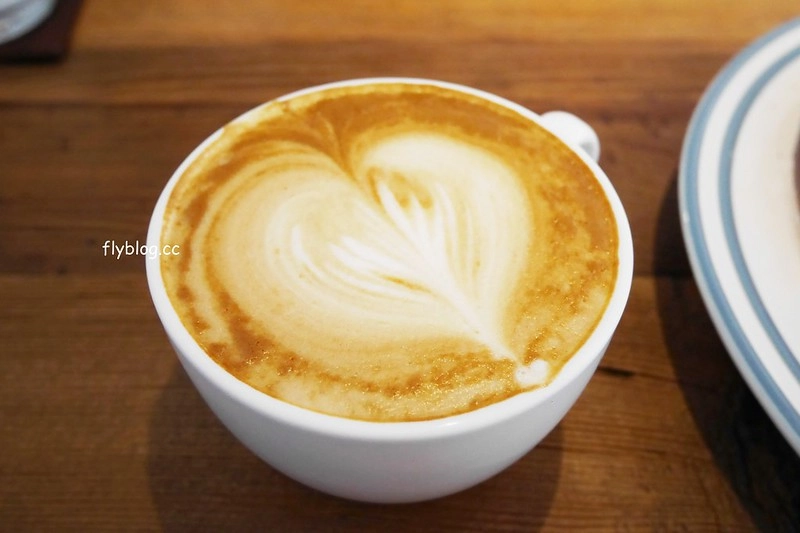 台中西區｜Hoyo Cafe．美術館前超人氣早午餐店，餐點選擇性多變化性大 @飛天璇的口袋