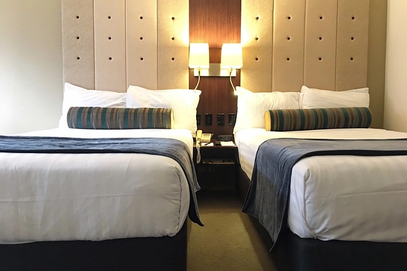 【紐西蘭行前準備】紐西蘭自由行．機票簽證、天氣衣服、外幣換匯、電壓插頭、國際駕照、租車訂房、行程規劃、海關注意事項 @飛天璇的口袋