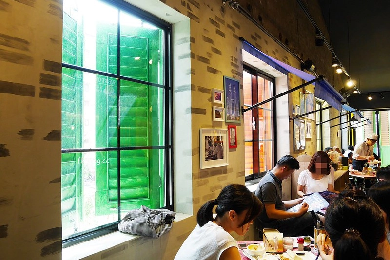 Mamak檔星馬料理┃台中西區美食：正宗馬來西亞風味料理餐廳，台中店進駐草悟道商圈，餐點美味選擇性多 @飛天璇的口袋