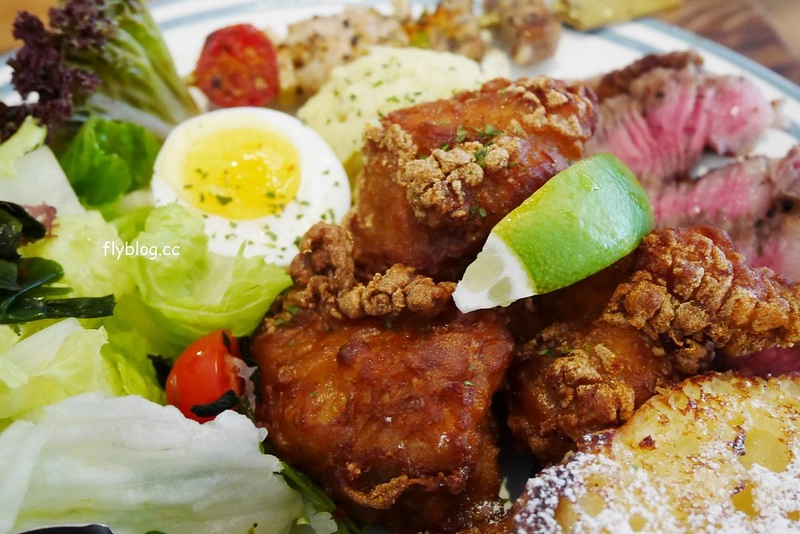 台中西區｜Hoyo Cafe．美術館前超人氣早午餐店，餐點選擇性多變化性大 @飛天璇的口袋