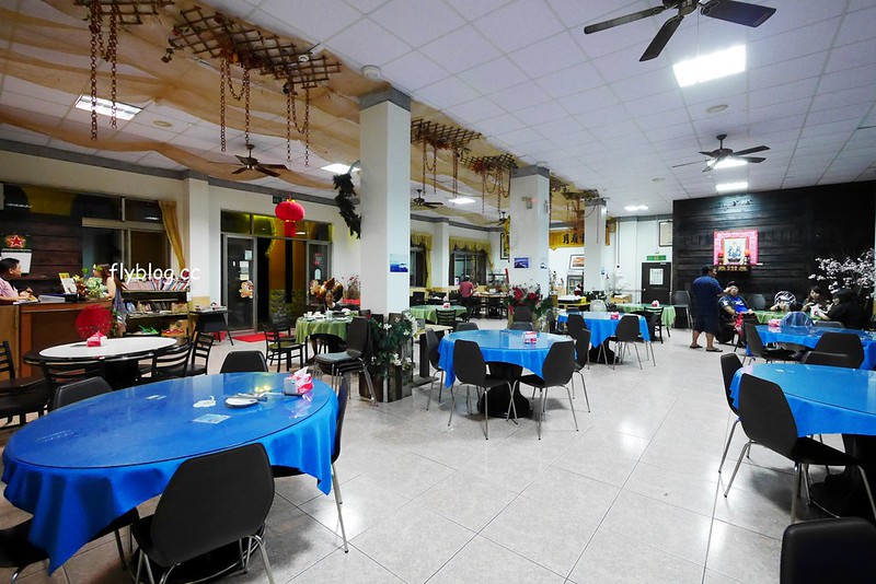 雲洞山莊二館｜三義地區最豪華的雲洞山莊民宿，到中部的阿里山看雲海和星空，享受自家食材好手藝 @飛天璇的口袋