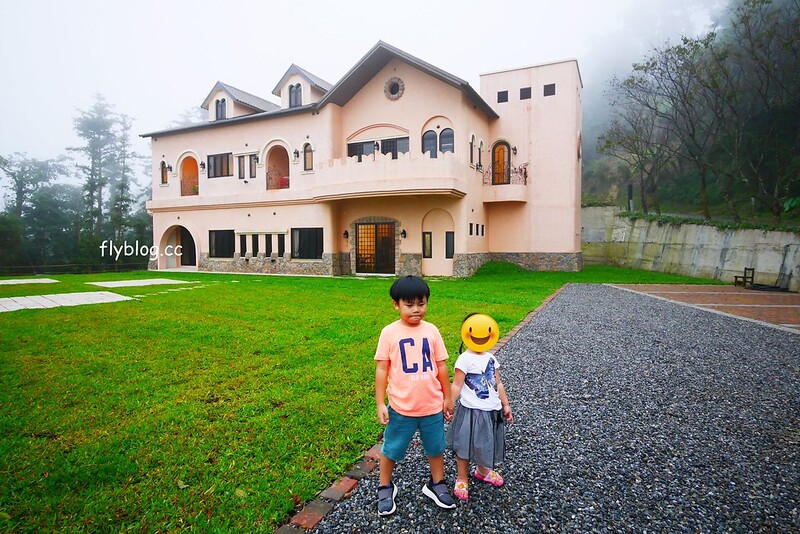 雲洞山莊二館｜三義地區最豪華的雲洞山莊民宿，到中部的阿里山看雲海和星空，享受自家食材好手藝 @飛天璇的口袋