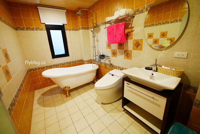 雲洞山莊二館｜三義地區最豪華的雲洞山莊民宿，到中部的阿里山看雲海和星空，享受自家食材好手藝 @飛天璇的口袋