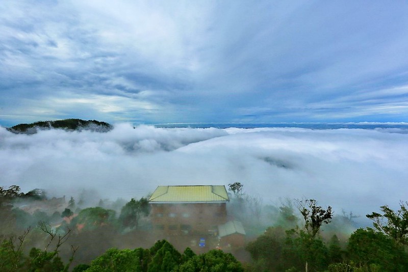 雲洞山莊二館｜三義地區最豪華的雲洞山莊民宿，到中部的阿里山看雲海和星空，享受自家食材好手藝 @飛天璇的口袋