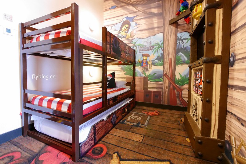 馬來西亞新山四天三夜┃樂高樂園飯店 Legoland Hotel：讓小孩子玩到瘋的新山樂高酒店，有不同的主題套房適合全家入住 @飛天璇的口袋