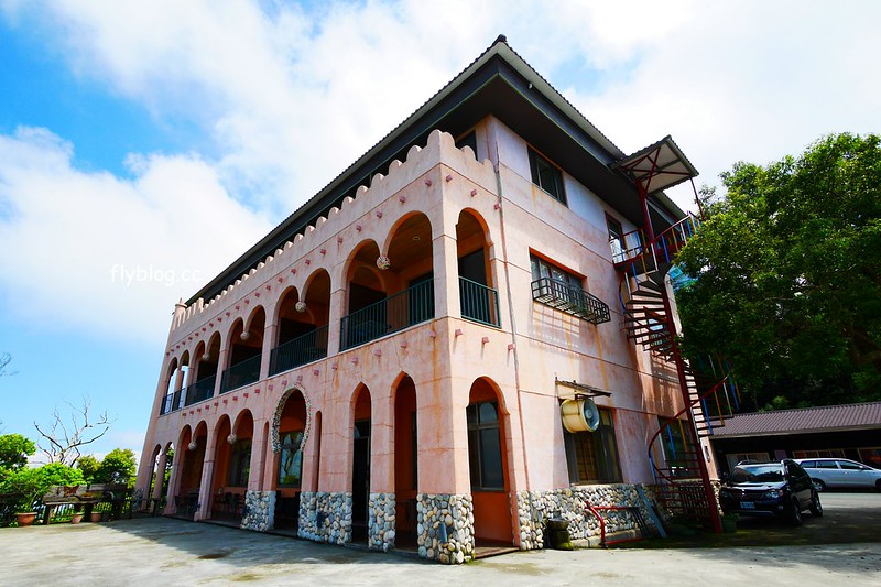 雲洞山莊二館｜三義地區最豪華的雲洞山莊民宿，到中部的阿里山看雲海和星空，享受自家食材好手藝 @飛天璇的口袋