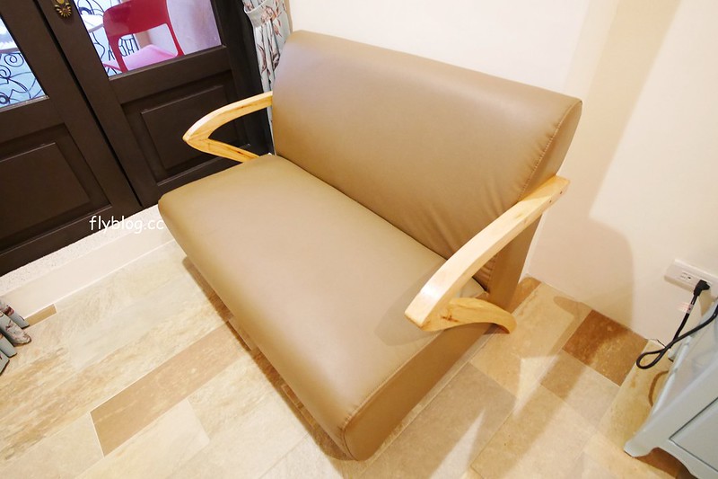 雲洞山莊二館｜三義地區最豪華的雲洞山莊民宿，到中部的阿里山看雲海和星空，享受自家食材好手藝 @飛天璇的口袋