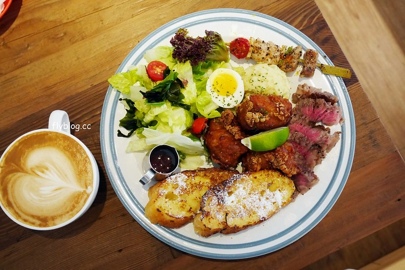 台中西區｜Hoyo Cafe．美術館前超人氣早午餐店，餐點選擇性多變化性大 @飛天璇的口袋