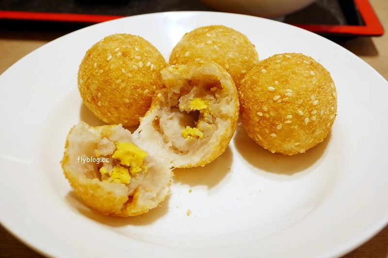 有春茶館┃台中東區美食：賣的是回憶、賣的是記憶、賣的是古早味，鄰近大魯閣購物廣場，有春冰菓室最新力作 @飛天璇的口袋