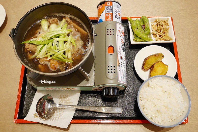 有春茶館┃台中東區美食：賣的是回憶、賣的是記憶、賣的是古早味，鄰近大魯閣購物廣場，有春冰菓室最新力作 @飛天璇的口袋