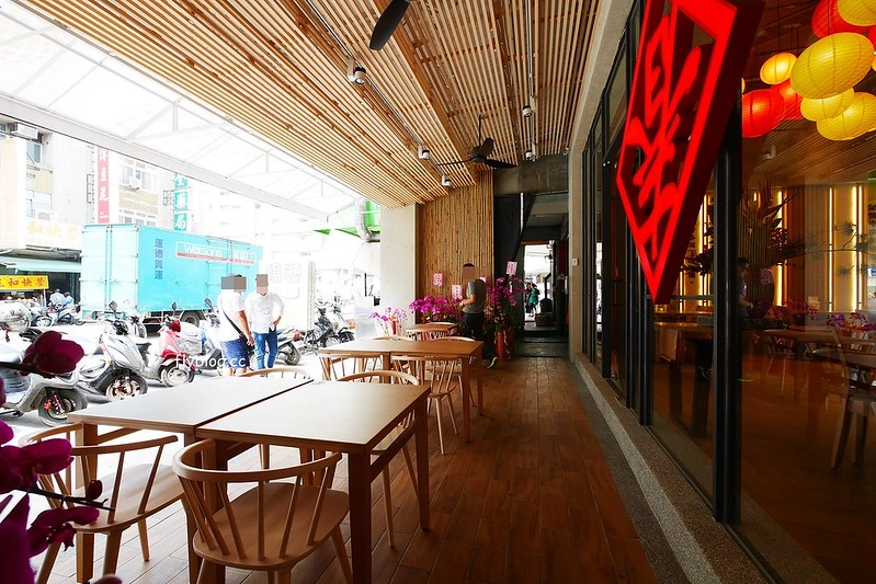 有春茶館┃台中東區美食：賣的是回憶、賣的是記憶、賣的是古早味，鄰近大魯閣購物廣場，有春冰菓室最新力作 @飛天璇的口袋