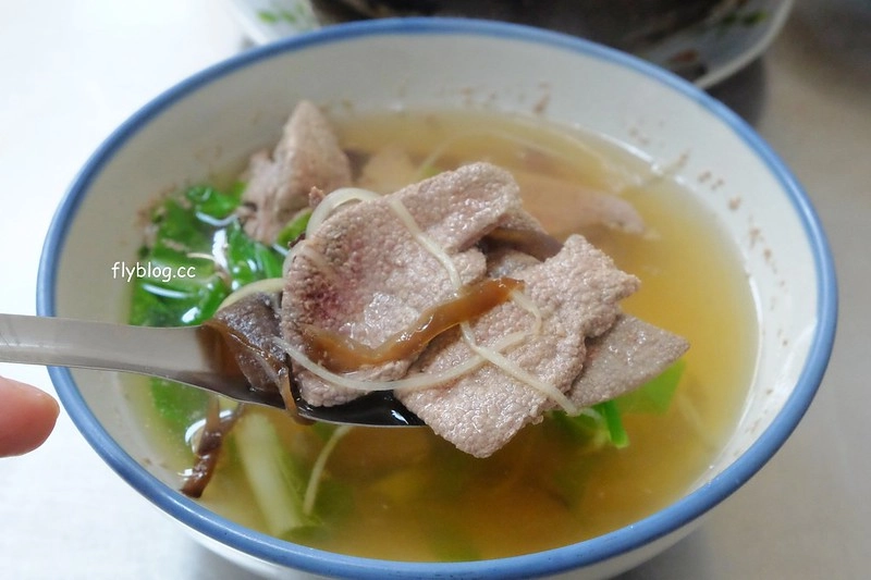 台中北區｜家味小館．會翻滾的酸辣麵，永興街美食推薦，鄰近中國醫大學 @飛天璇的口袋