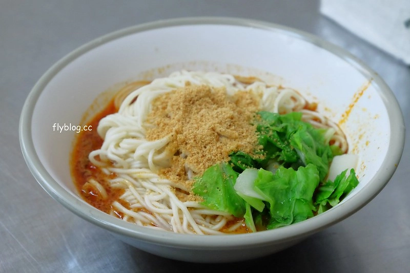 台中北區｜家味小館．會翻滾的酸辣麵，永興街美食推薦，鄰近中國醫大學 @飛天璇的口袋