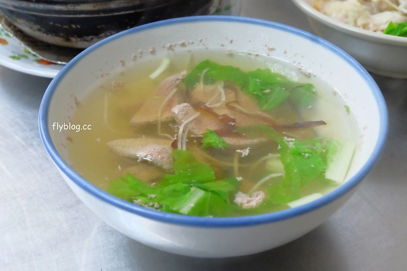 台中北區｜家味小館．會翻滾的酸辣麵，永興街美食推薦，鄰近中國醫大學 @飛天璇的口袋