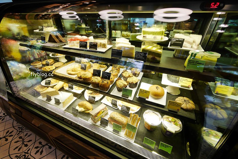 泰國曼谷｜Starbucks Langsuan．曼谷最美的星巴克，鄰近BTS Chit Lom奇隆站 @飛天璇的口袋