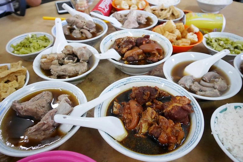 馬來西亞新山四天三夜┃馬來西亞親子遊：搭乘AirAsia亞航用最便宜的方式遊馬來西亞，Helly Kitty樂園、湯瑪士樂園、樂高樂園四天三夜行程懶人包分享 @飛天璇的口袋