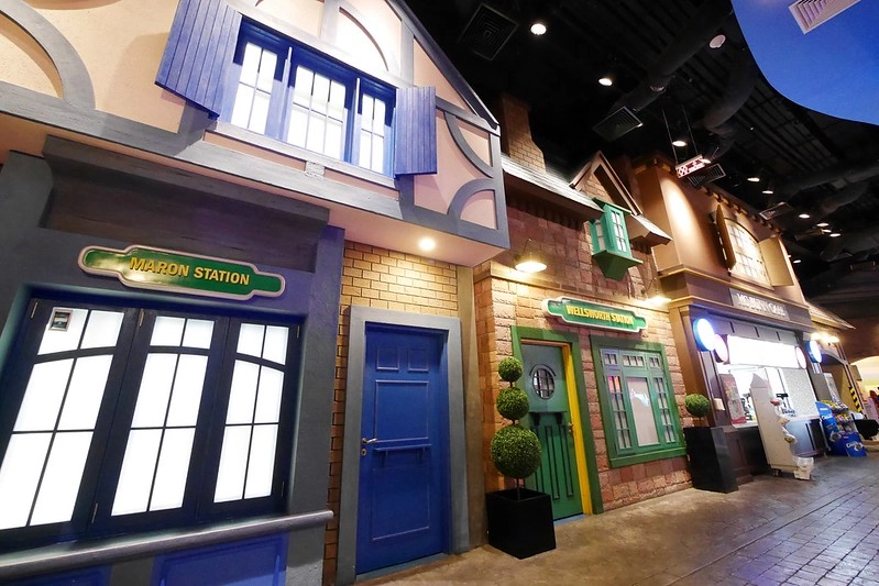 馬來西亞新山四天三夜┃馬來西亞親子遊：搭乘AirAsia亞航用最便宜的方式遊馬來西亞，Helly Kitty樂園、湯瑪士樂園、樂高樂園四天三夜行程懶人包分享 @飛天璇的口袋