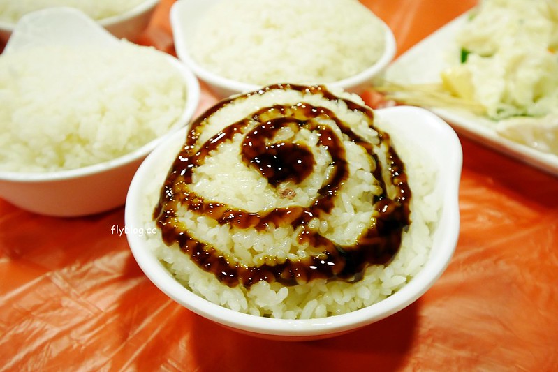 甕老大甕窯雞｜到宜蘭就是要吃道地的台灣小吃，餐點選擇性多而且味道也不錯，多人聚餐的好選擇 @飛天璇的口袋