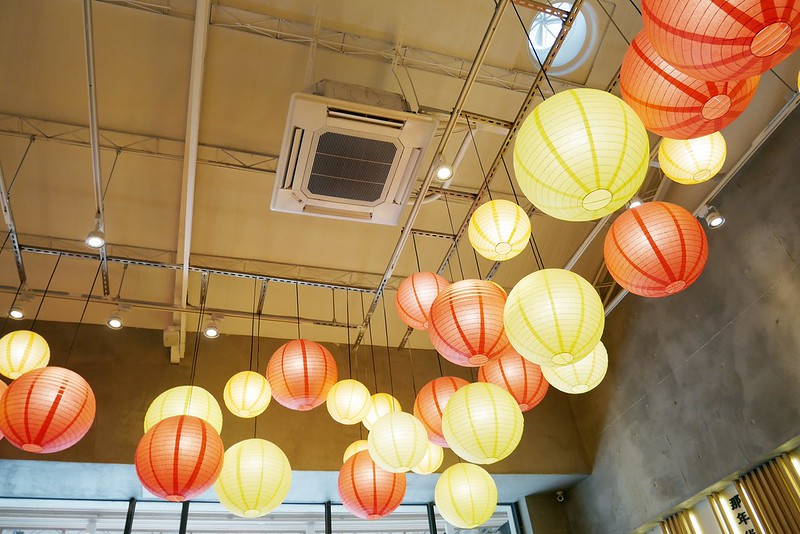 有春茶館┃台中東區美食：賣的是回憶、賣的是記憶、賣的是古早味，鄰近大魯閣購物廣場，有春冰菓室最新力作 @飛天璇的口袋