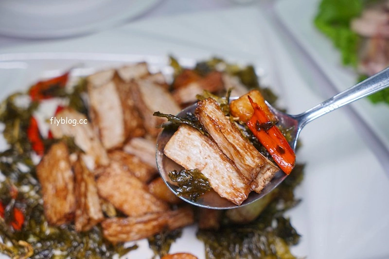 台中西區｜新月梧桐，台中米其林必比登推薦，台中首見官府名菜譚家宴 @飛天璇的口袋