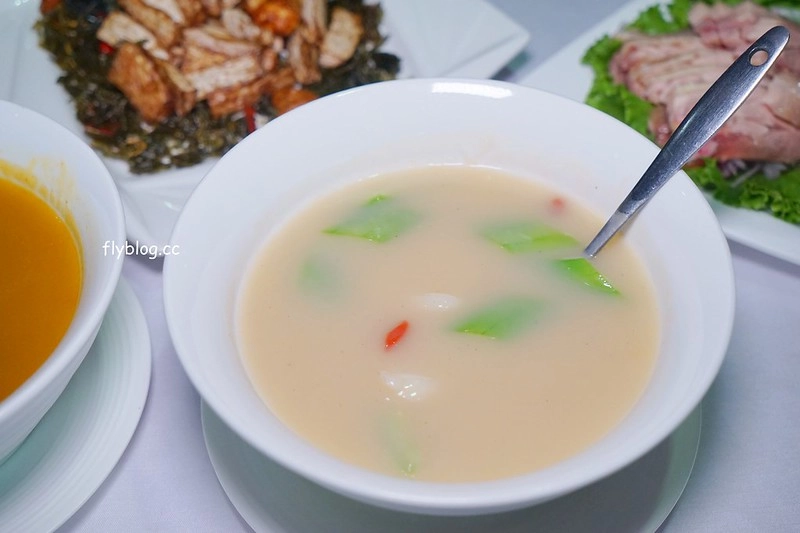 台中西區｜新月梧桐，台中米其林必比登推薦，台中首見官府名菜譚家宴 @飛天璇的口袋