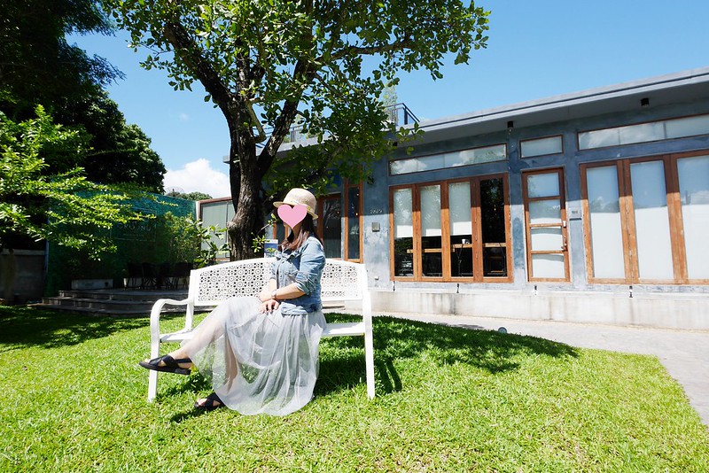 泰國清萊｜Figure&Ground Museum Cafe｜宛如美術館的漂亮咖啡館，裡面有很多動漫人偶收藏品，超好拍的地方 @飛天璇的口袋