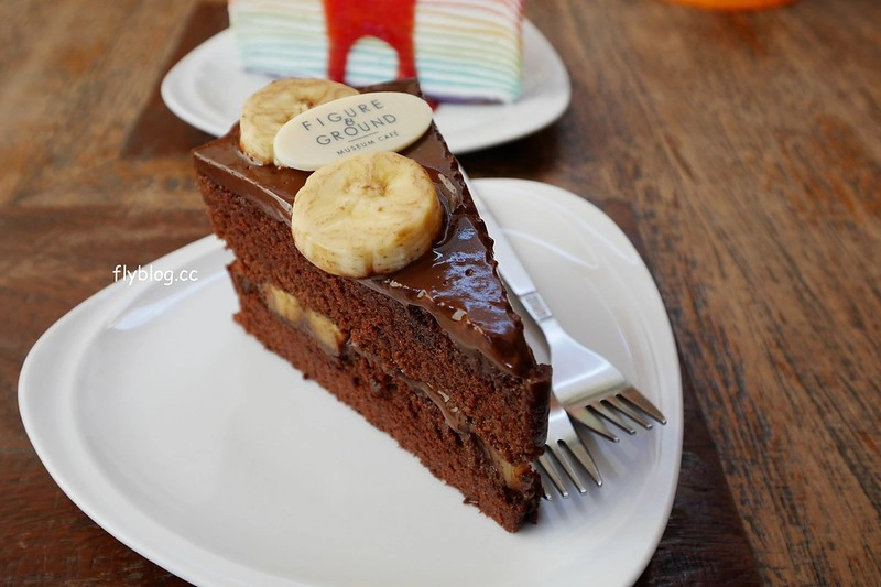 泰國清萊｜Figure&Ground Museum Cafe｜宛如美術館的漂亮咖啡館，裡面有很多動漫人偶收藏品，超好拍的地方 @飛天璇的口袋