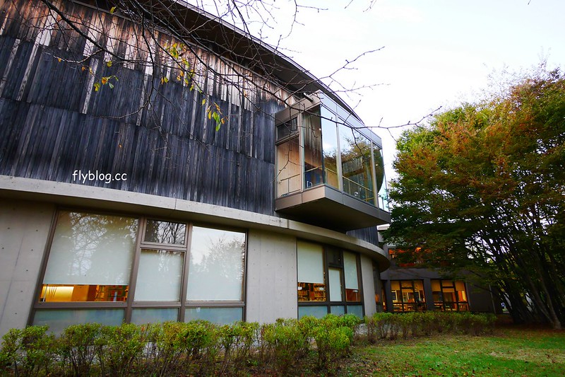 日本秋田｜國際教養大學中嶋紀念圖書館．日本最美的圖書館之稱，365天24小時都不打烊 @飛天璇的口袋