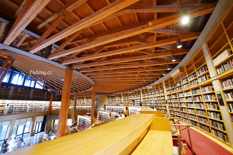 日本秋田｜國際教養大學中嶋紀念圖書館．日本最美的圖書館之稱，365天24小時都不打烊 @飛天璇的口袋