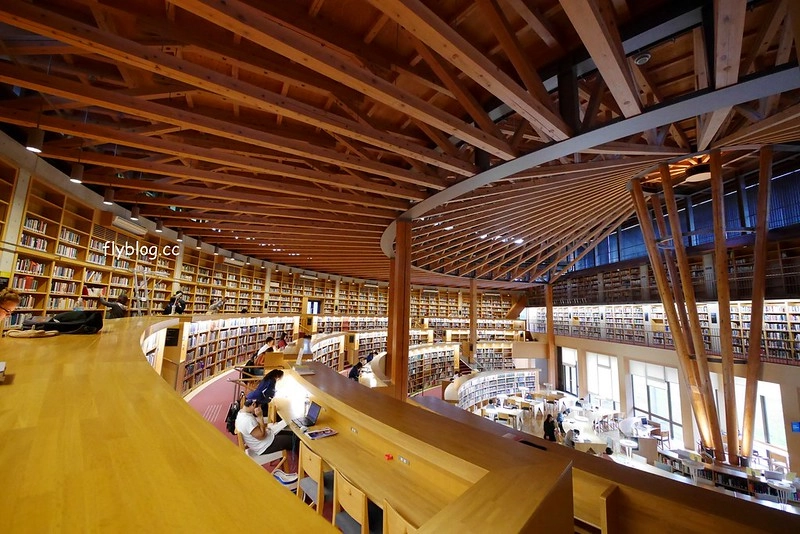 日本秋田｜國際教養大學中嶋紀念圖書館．日本最美的圖書館之稱，365天24小時都不打烊 @飛天璇的口袋