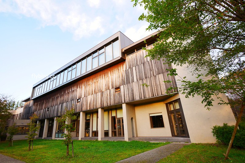 日本秋田｜國際教養大學中嶋紀念圖書館．日本最美的圖書館之稱，365天24小時都不打烊 @飛天璇的口袋