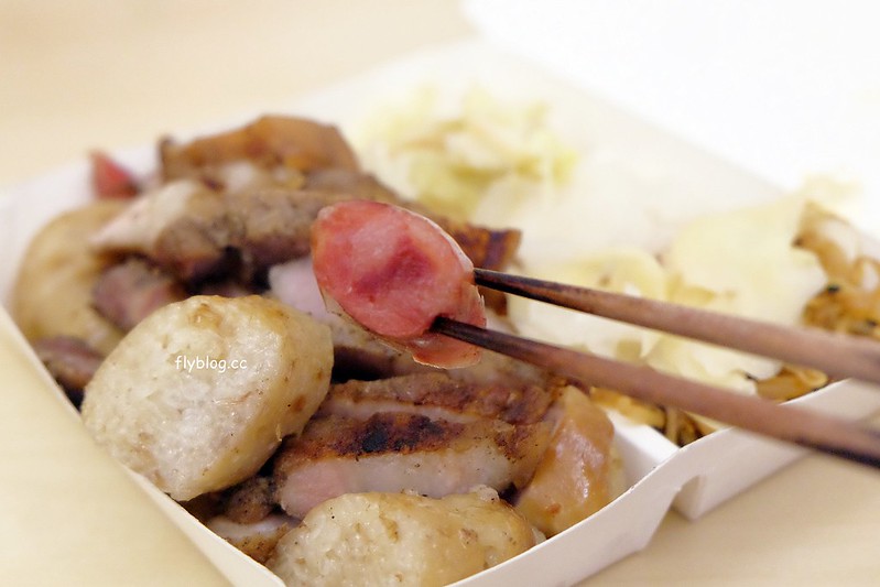 胖子修行動餐車┃台中北屯美食：專賣花生大腸、手工糯米腸和香腸的台中幽靈餐車，現在台中有定點可以買了，食尚玩家也有報導 @飛天璇的口袋