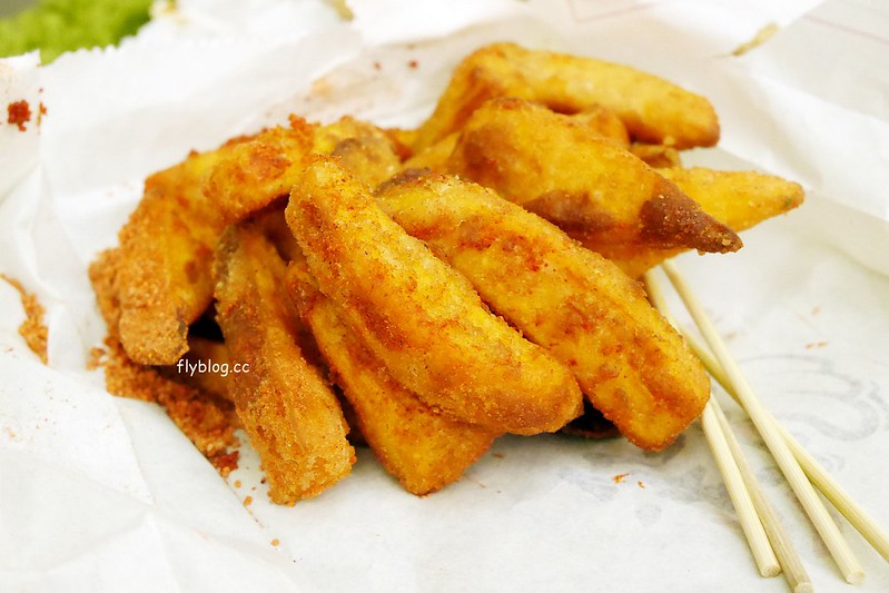 洪家回春堂鹹酥雞┃台中西屯：向上市場傳承32年的好味道，這天來中藥店買鹹酥雞，有脫油程序吃的比較安心 @飛天璇的口袋