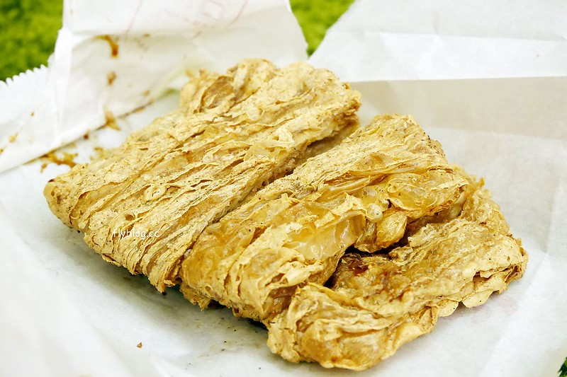 洪家回春堂鹹酥雞┃台中西屯：向上市場傳承32年的好味道，這天來中藥店買鹹酥雞，有脫油程序吃的比較安心 @飛天璇的口袋