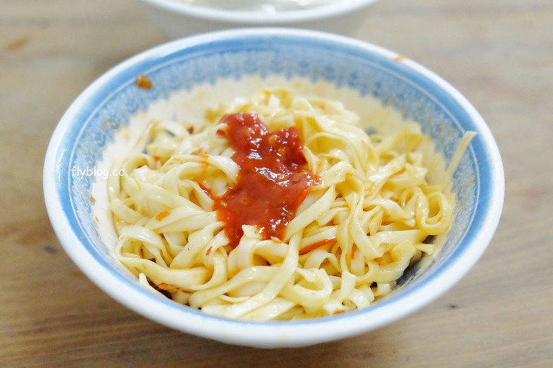 宜蘭喥咕麵｜等到會打嗑睡的喥咕麵，傳承到第三代的銅板美食，12/3搬遷至新址羅東(帝爺廟奠安宮旁) @飛天璇的口袋