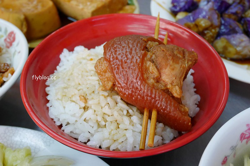 台中西屯｜台南羅阿全師無刺虱目魚．市政路和黎明路口，小菜有多種選擇，從早上賣到宵夜 @飛天璇的口袋