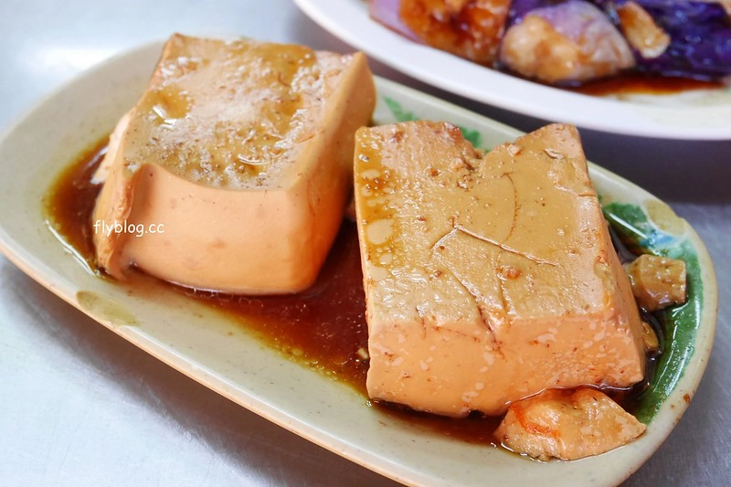 台中西屯｜台南羅阿全師無刺虱目魚．市政路和黎明路口，小菜有多種選擇，從早上賣到宵夜 @飛天璇的口袋