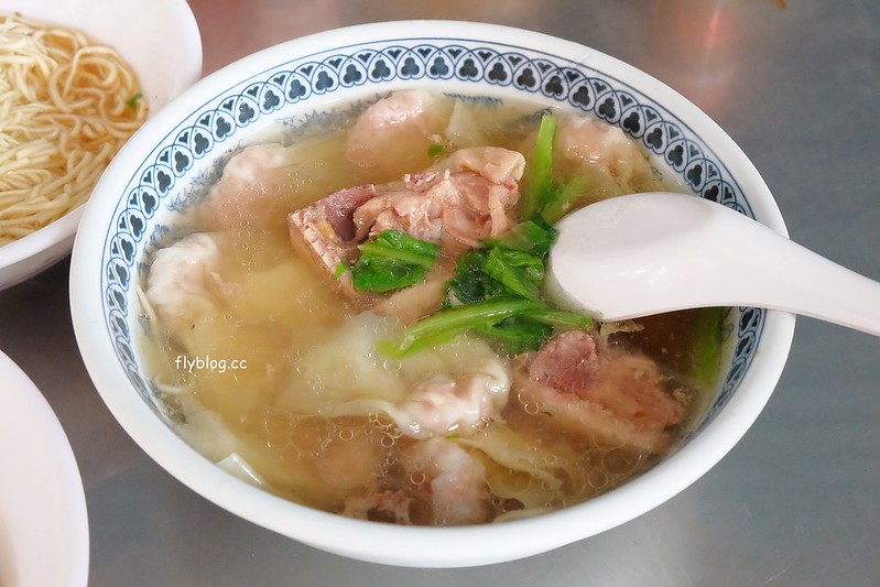 宜蘭老店瓜子雞肉｜原十六崁瓜仔雞麵，樸實簡單的古早味，餐點簡單卻是大排長龍 @飛天璇的口袋