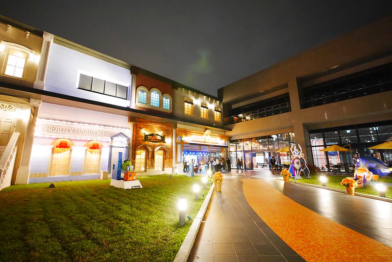 迪士尼皮克斯動畫廳┃台中東區：全台首座迪士尼皮克斯動畫廳，台中秀泰生活S2館4F全新開幕，大人小孩都可以身歷其境 @飛天璇的口袋