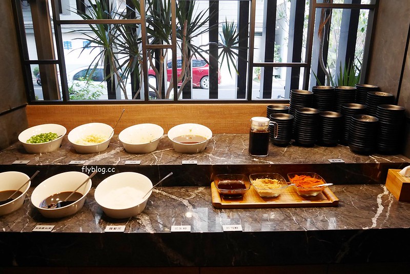 築間精緻鍋物．北屯旗艦店┃台中北屯：全台中最大的旗艦店，環境寬敞大器，整體服務不錯 @飛天璇的口袋