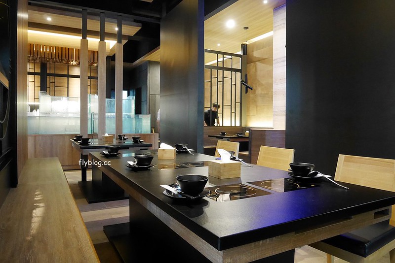 築間精緻鍋物．北屯旗艦店┃台中北屯：全台中最大的旗艦店，環境寬敞大器，整體服務不錯 @飛天璇的口袋