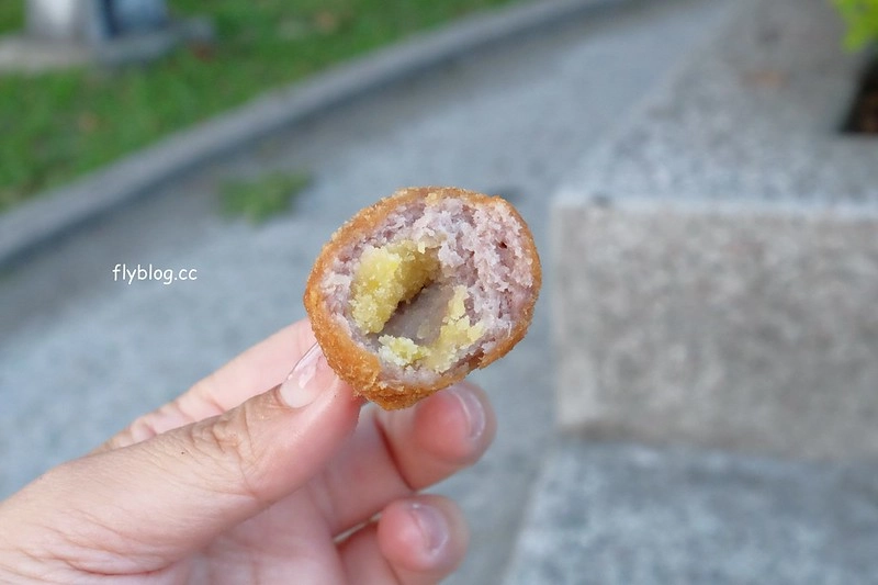 忠勇路現炸湯翅┃台中南屯：南屯人隱藏版的下午茶，傍晚時分開始出現排隊人潮，鄰近嶺東科技大學和黃昏市場 @飛天璇的口袋