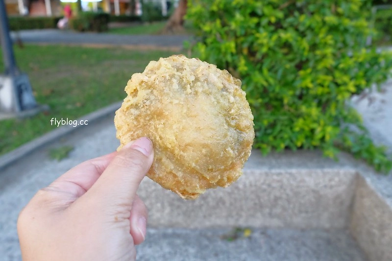 忠勇路現炸湯翅┃台中南屯：南屯人隱藏版的下午茶，傍晚時分開始出現排隊人潮，鄰近嶺東科技大學和黃昏市場 @飛天璇的口袋