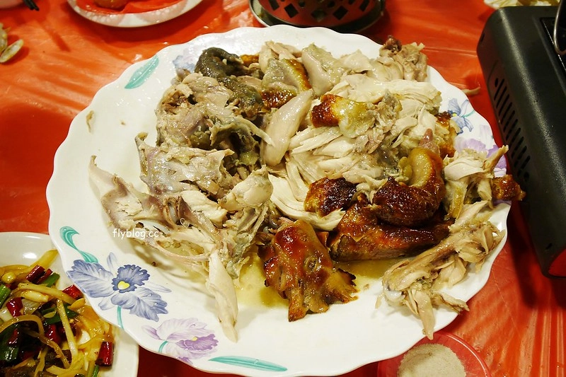 甕老大甕窯雞｜到宜蘭就是要吃道地的台灣小吃，餐點選擇性多而且味道也不錯，多人聚餐的好選擇 @飛天璇的口袋