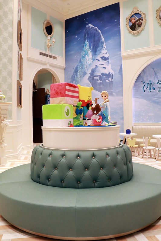 迪士尼皮克斯動畫廳┃台中東區：全台首座迪士尼皮克斯動畫廳，台中秀泰生活S2館4F全新開幕，大人小孩都可以身歷其境 @飛天璇的口袋