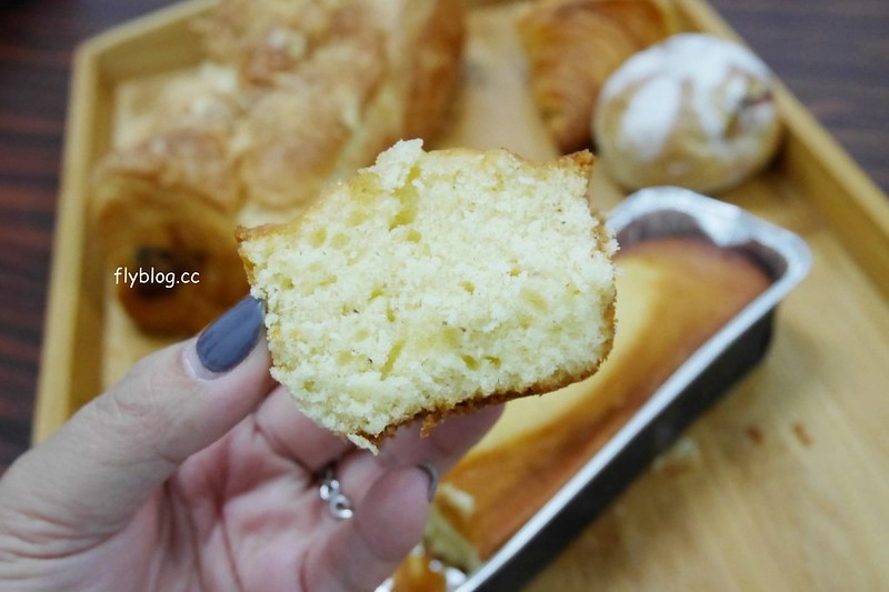 張泰謙麵包｜法國世界盃麵包大師個人賽，有歐式和台式麵包不同選擇，個人最推薦吐司和貝果 @飛天璇的口袋