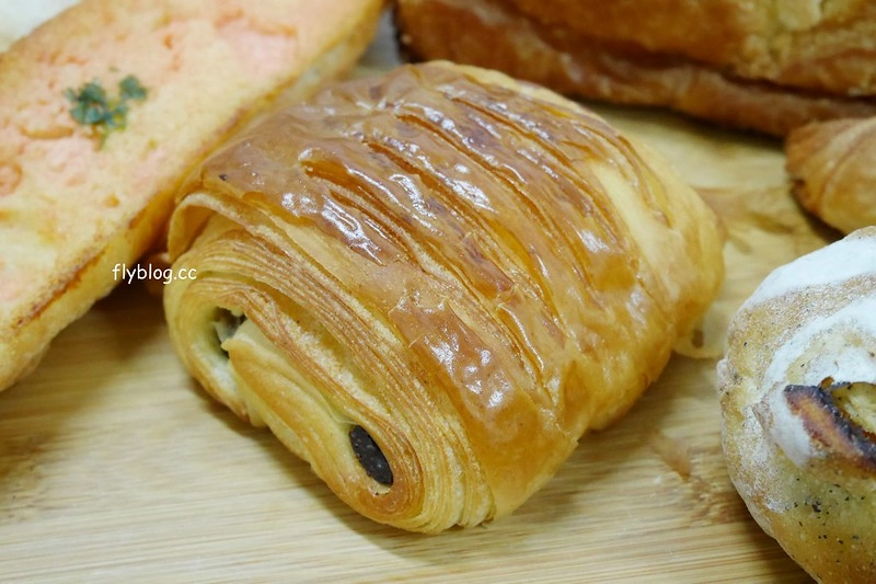 張泰謙麵包｜法國世界盃麵包大師個人賽，有歐式和台式麵包不同選擇，個人最推薦吐司和貝果 @飛天璇的口袋