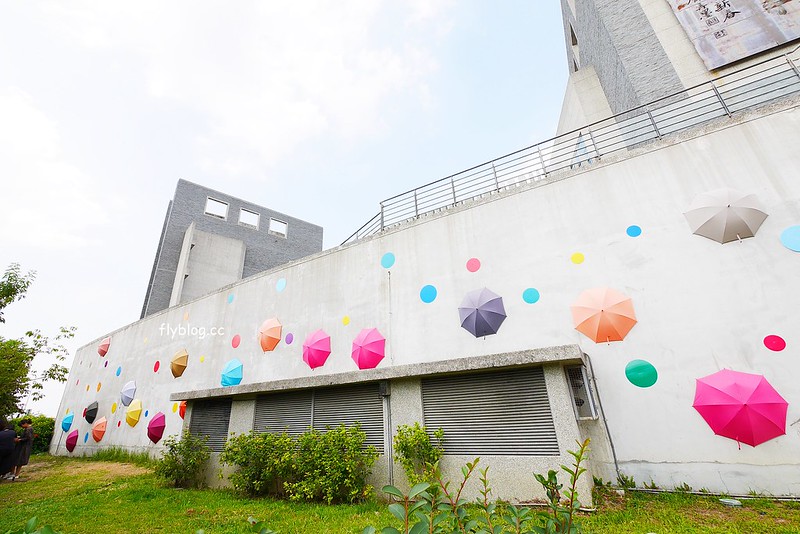 傘亮花博.閃耀台中┃台中太平：台中屯區藝文中心~台IG打卡網美拍照新景點，即日起~12/7展出 @飛天璇的口袋
