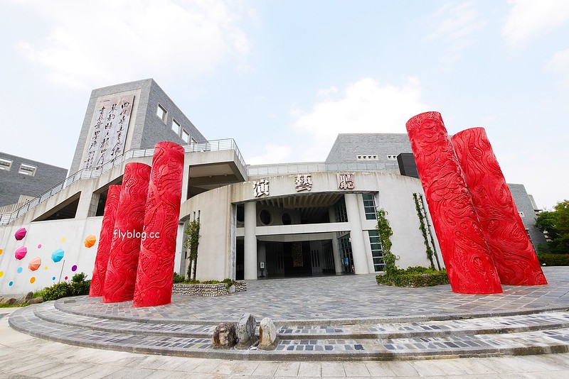傘亮花博.閃耀台中┃台中太平：台中屯區藝文中心~台IG打卡網美拍照新景點，即日起~12/7展出 @飛天璇的口袋